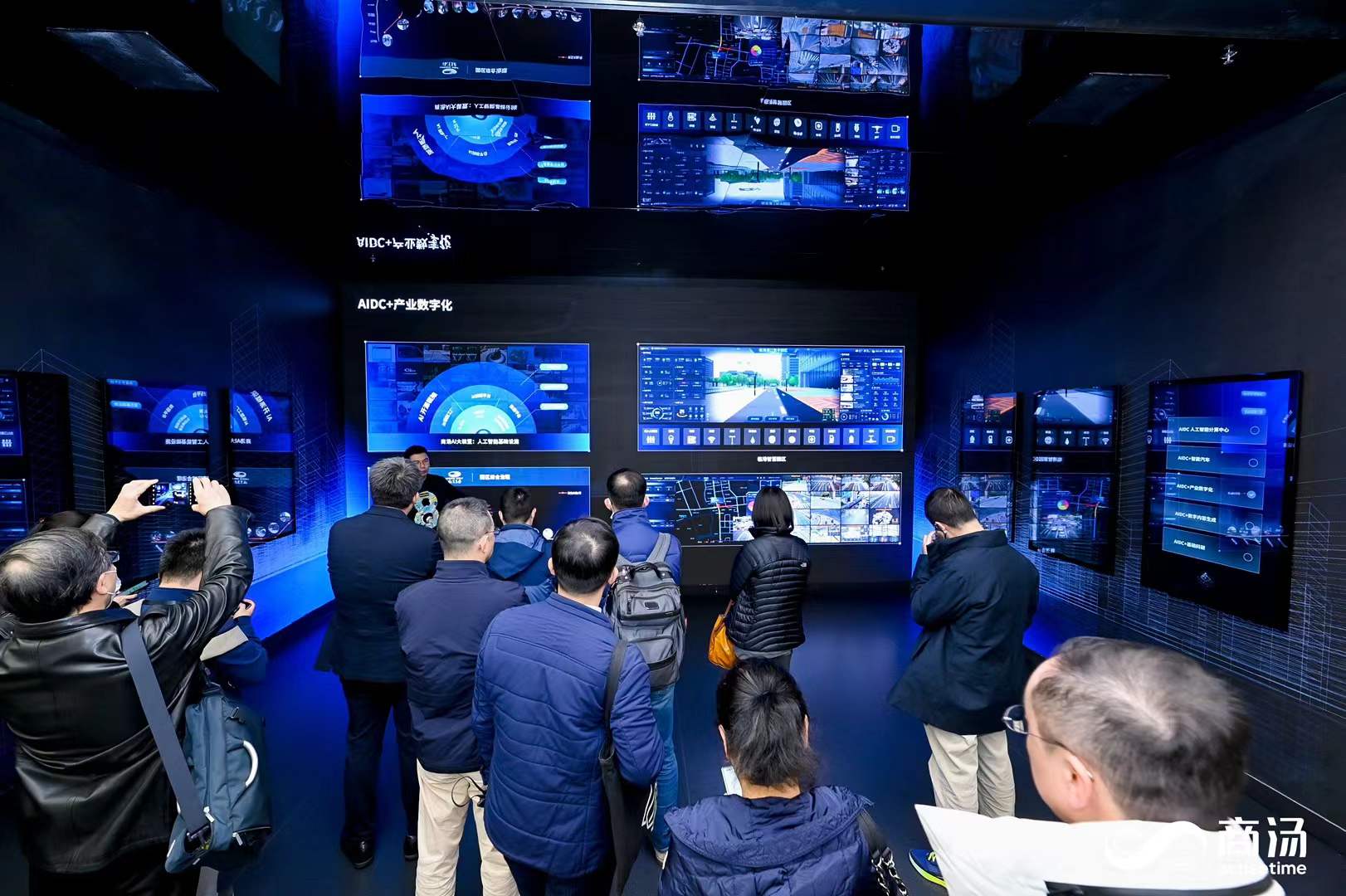 壹玖玖陆2025-10-1017.27.08 壹玖玖陆2025-10-1017.27.08