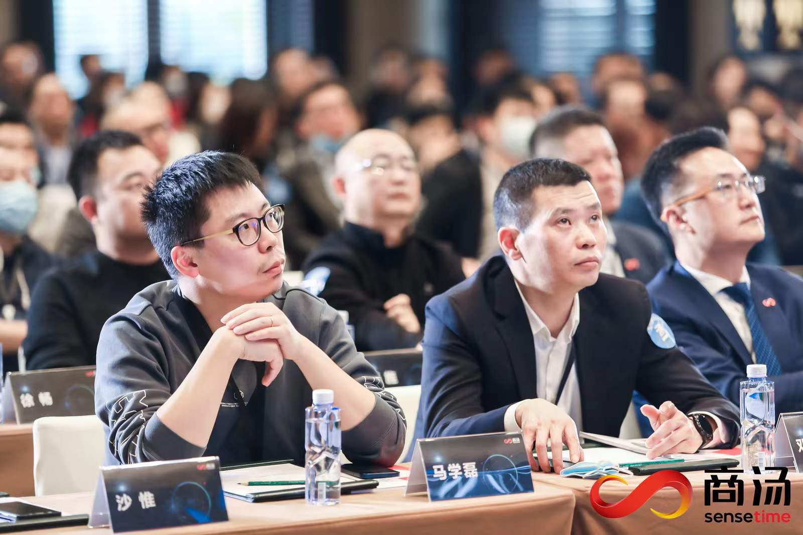 壹玖玖陆2025-10-1015.02.47 壹玖玖陆2025-10-1015.02.47