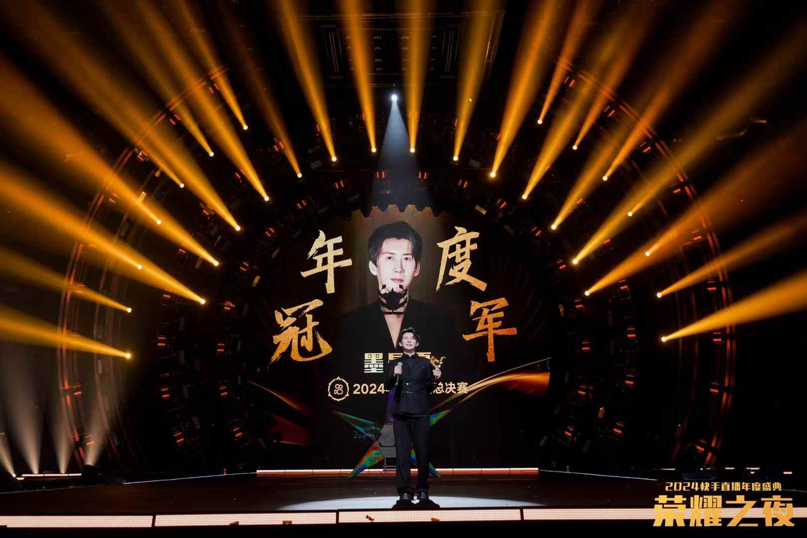 59bdcdcdaf8ec3501cda8832e6418460